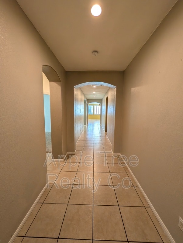 Building Photo - 1560 Gazebo Ln