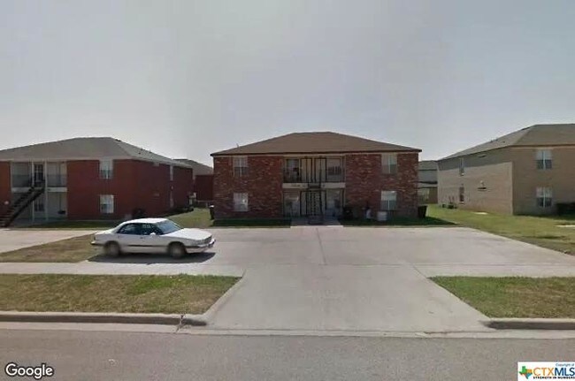 Building Photo - 2804 Cantabrian Dr