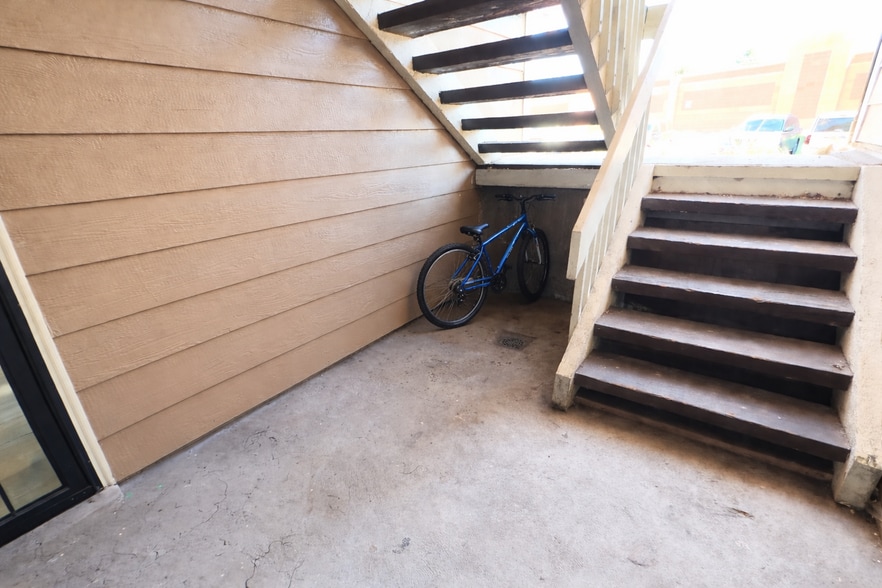 Digitally Staged - 3053 S Ursula Cir