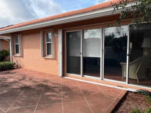 Building Photo - 5582 Royal Lake Cir