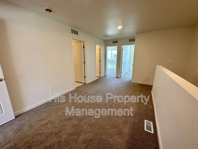 Building Photo - 3908 Canoe St