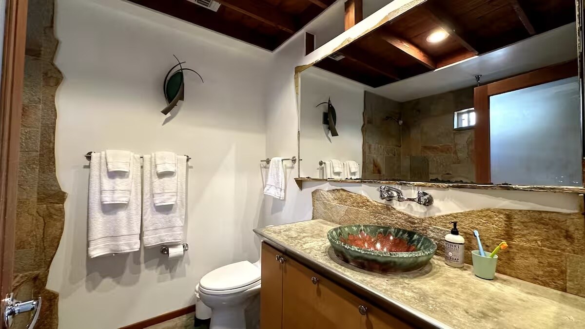 Building Photo - 3617 Maplewood Ave