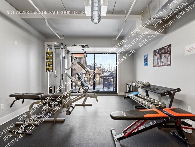 Building Photo - 1401 Walnut Blvd