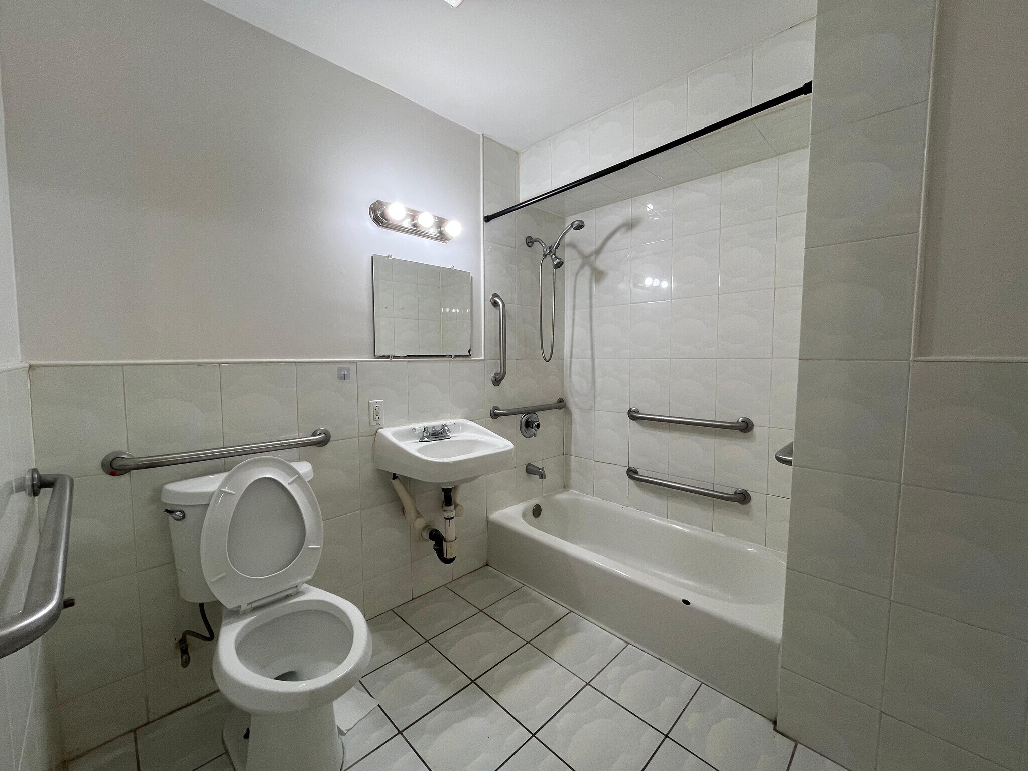 Building Photo - 15 Bergen Ave