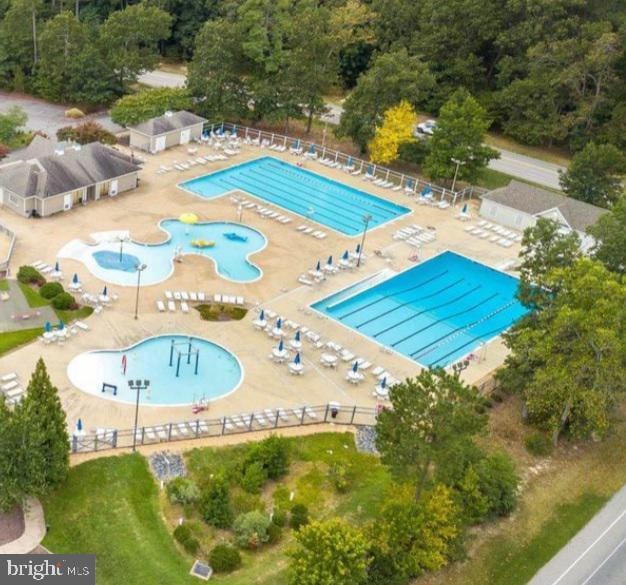 Building Photo - 43967 Peony Pl