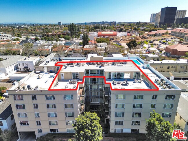 Building Photo - 9950 Durant Dr