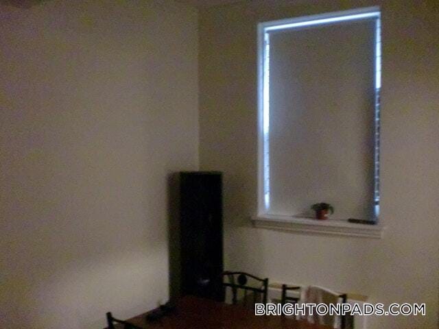 Building Photo - 71 Kilsyth Rd