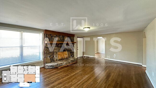 Building Photo - 3 Bedroom Home w/Lots of Space in Forestda...