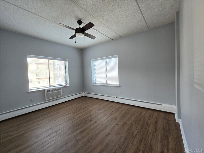 Building Photo - 123 Mamaroneck Ave