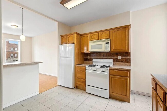 Building Photo - 103 Westover Pl