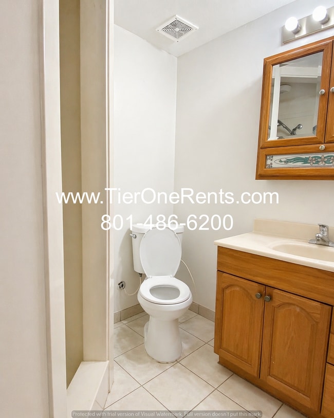 Building Photo - NO DEPOSIT option available for qualified renters through Obligo.