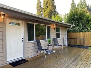 Building Photo - 355irv