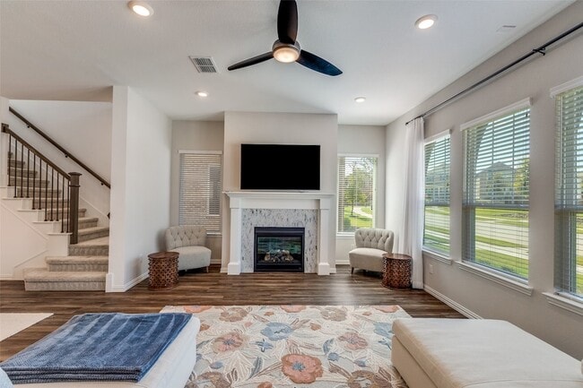 Building Photo - 3309 Sarala Ct