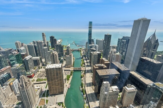 Building Photo - 401 N Wabash Ave