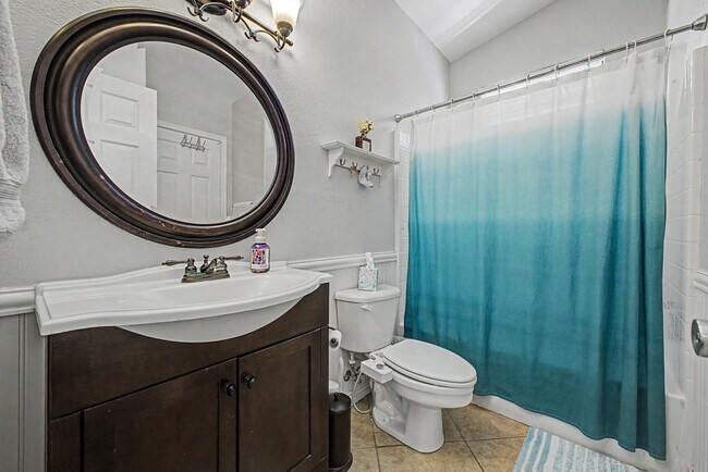 Building Photo - 6730 E Preston St