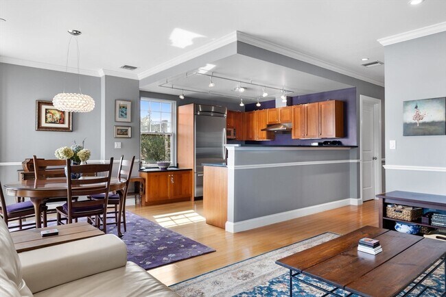 Building Photo - 10 Vernon St