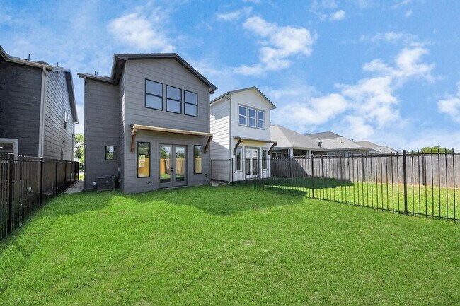 Building Photo - 6314 Milwee St