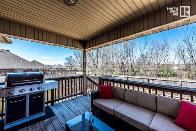 Building Photo - 3522 W Clearwood Dr