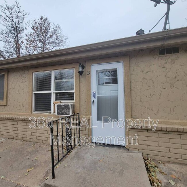 Primary Photo - 320 12th St