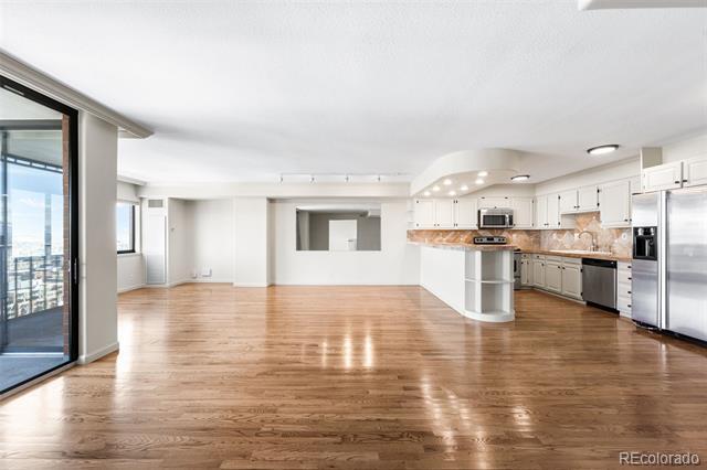 Building Photo - 1551 Larimer St