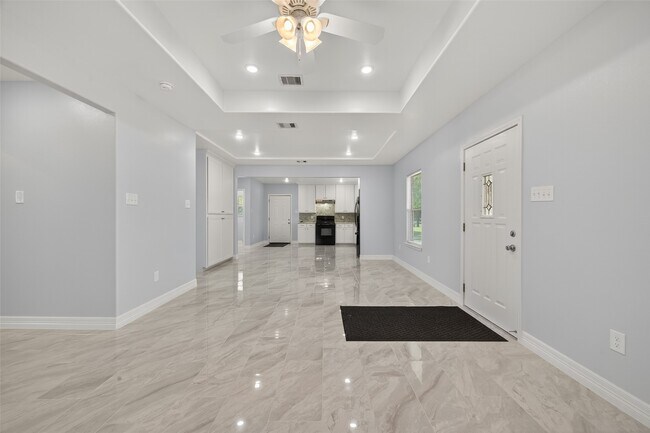 Building Photo - 6928 Apache St