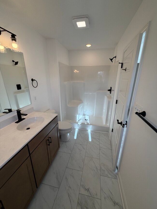 Building Photo - 1420 Derby Dr