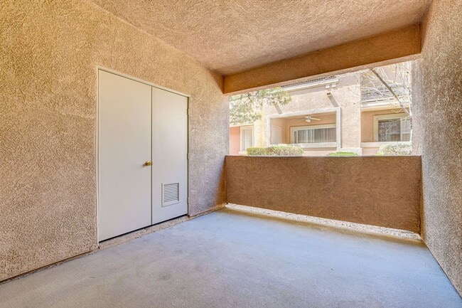 Building Photo - Upgraded First-Floor Condo in a Gated Summ...