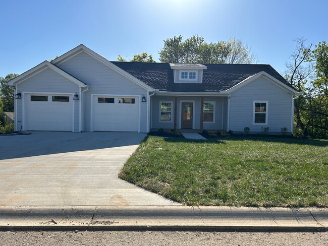 Primary Photo - 520 Cottage Wy