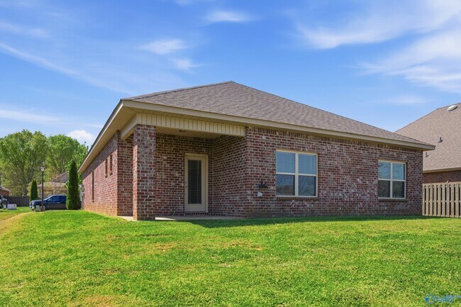 Building Photo - 121 Balboa Rd