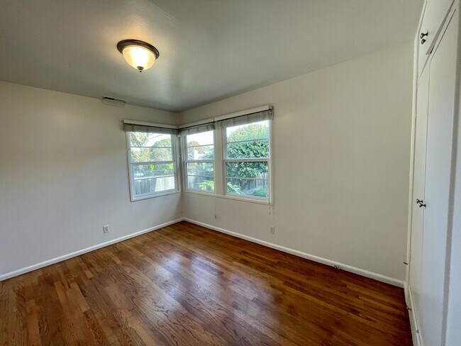 Building Photo - Adorable Two-Bedroom in the Hillcrest Area of Pacific Grove!