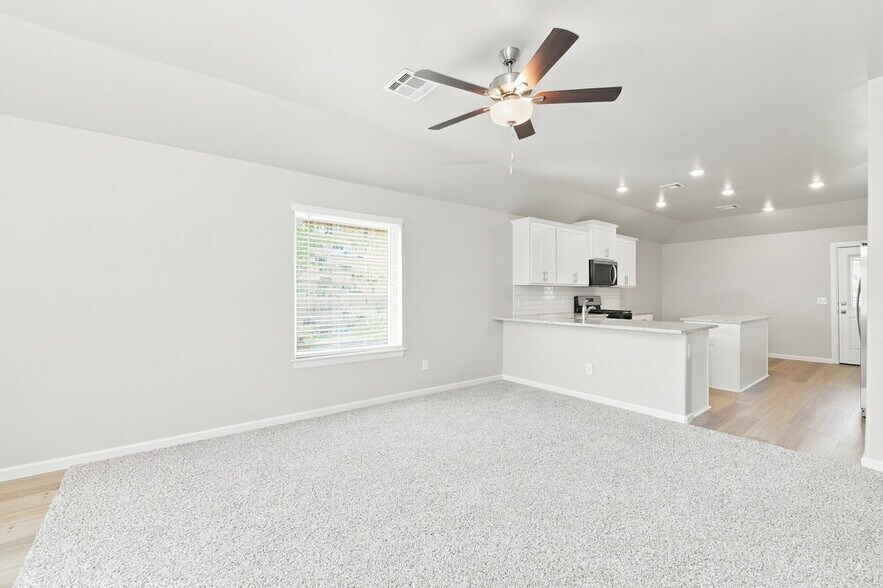 Building Photo - 12725 Carrara Ln