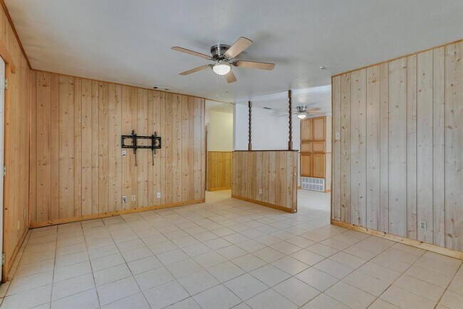 Building Photo - 3507 Hummingbird Ln