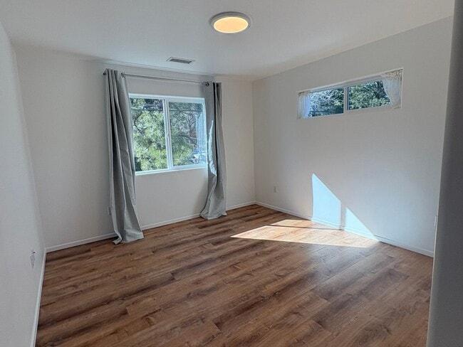 Building Photo - Gorgeous Flagstaff Rental Built In 2026