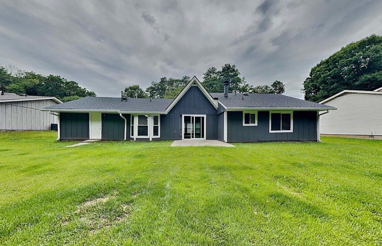 Building Photo - 2621 Hereford Ct SW