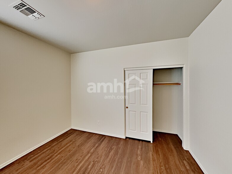 Building Photo - 2120 S Archer