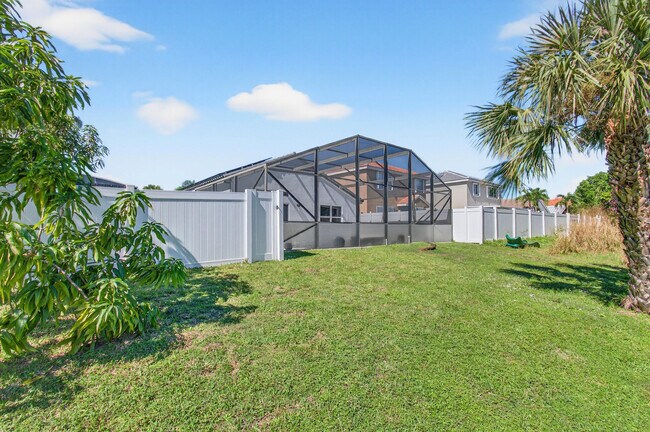 Building Photo - 7076 Middlebury Dr