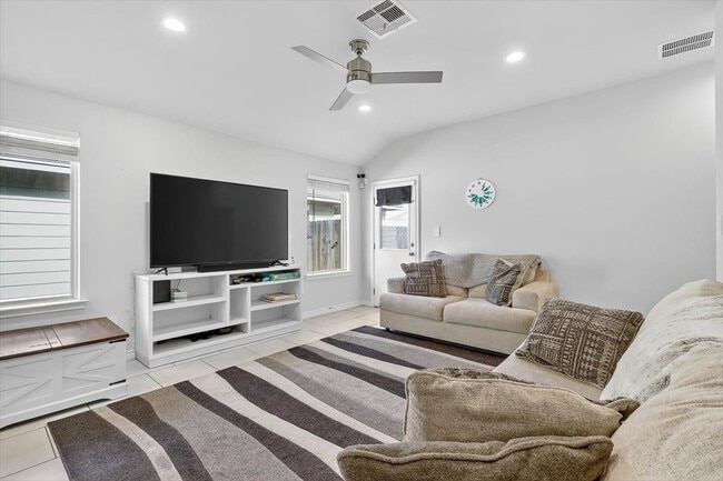 Building Photo - 1818 Secretariat Dr