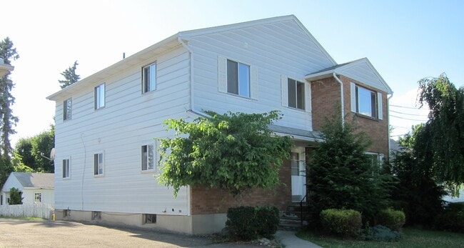Building Photo - 111 West End Ave