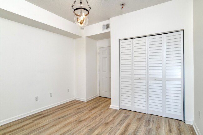 Building Photo - 35109 Harbour Vista Cir