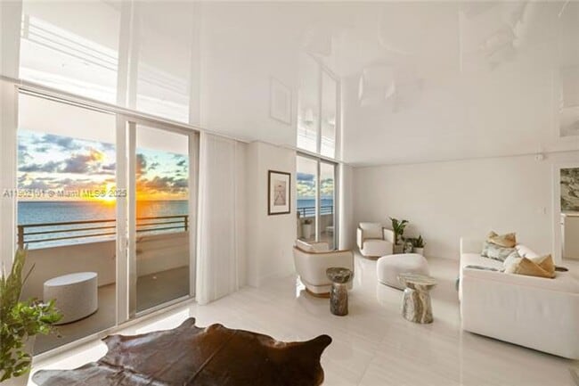 Building Photo - 5555 Collins Ave