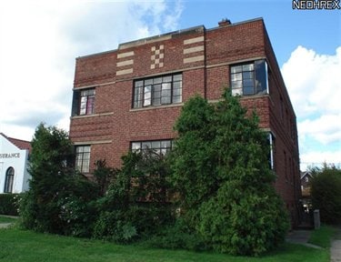 Building Photo - 502 E 185th St