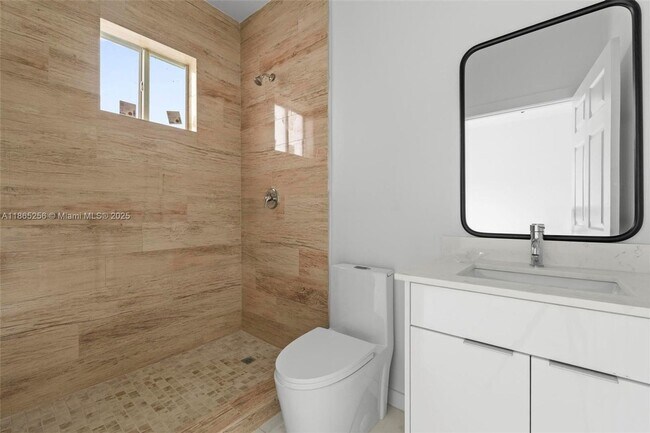 Building Photo - 2143 NW Fourth Street 2, Pompano Beach, FL...