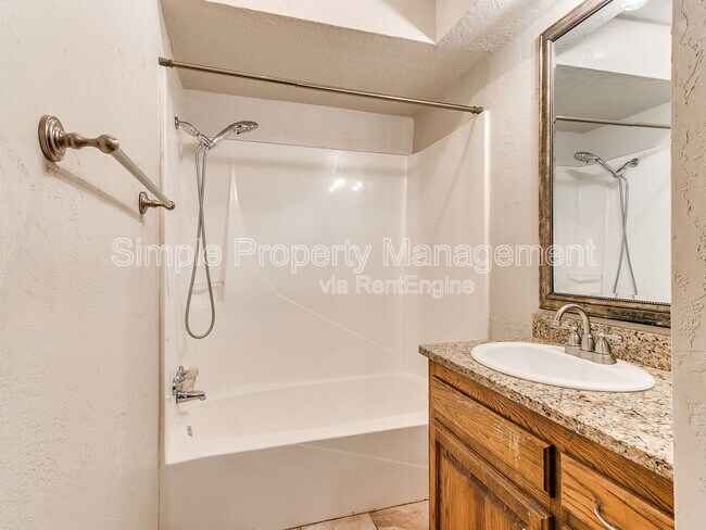 Building Photo - 3716 Summer Cloud Dr