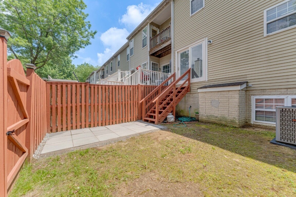 Building Photo - 2383 Laconia Ct