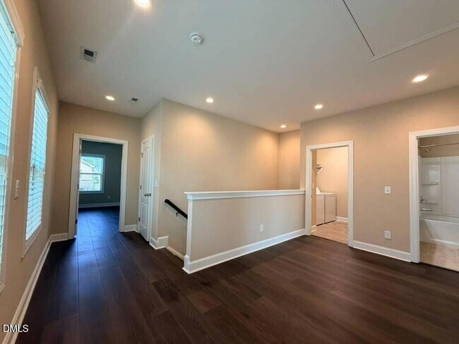 Building Photo - 609 Liberty Hill Pass