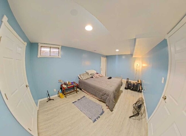 Building Photo - Fenced-in Yard + Finished Basement + Bonus Room/Office! Available July 3rd!