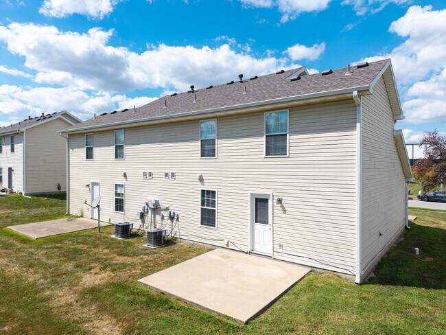 Building Photo - 5718 Canaveral Dr