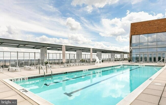 Building Photo - 2bed/1bath at The Odyssey with Garage Park...