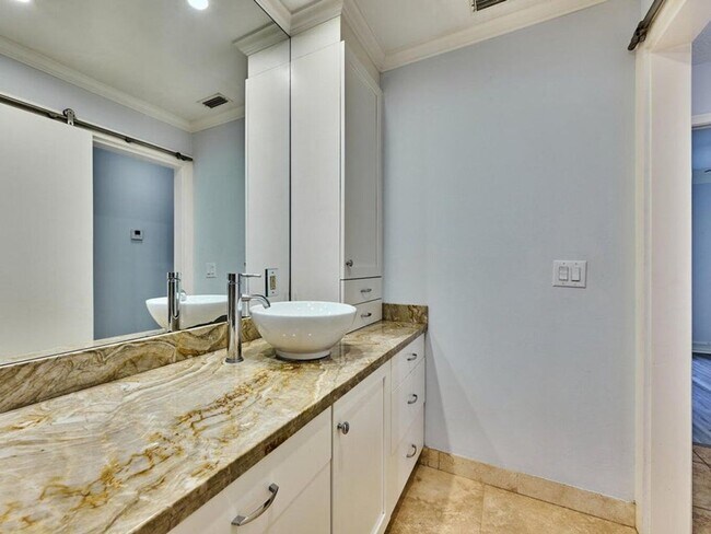 Building Photo - 17567 84th Ct N