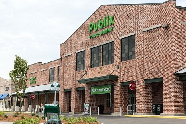 Building Photo - Luxury living in this brand new home - Franklin, TN